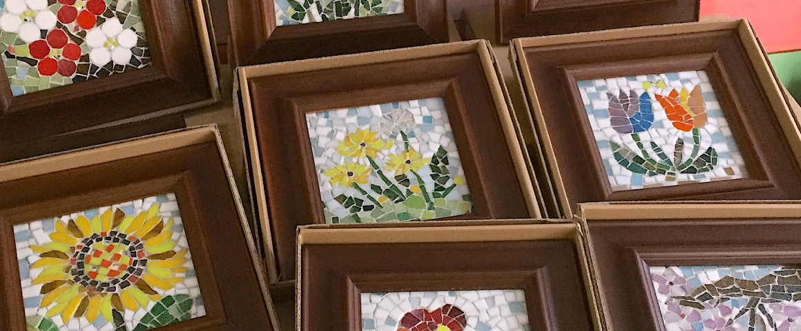 キッチンパネル・玄関・モザイク貼り造作・生活小物のモザイクアート
