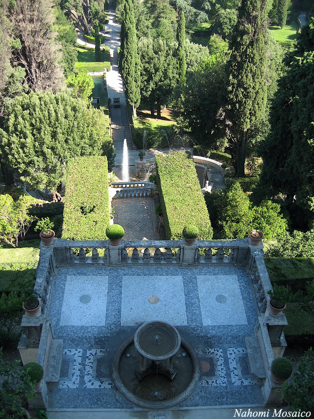 エステ荘　ティーボリ・イタリア　噴水庭園　グロッタ装飾