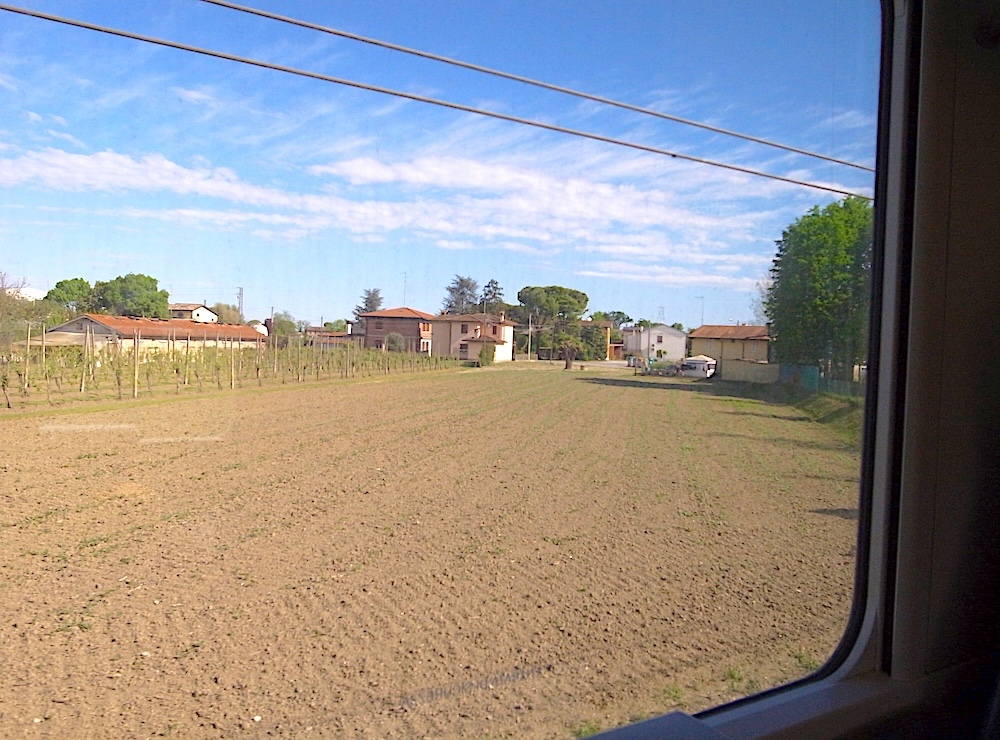 ラヴェンナへの車窓 ｜ 2016